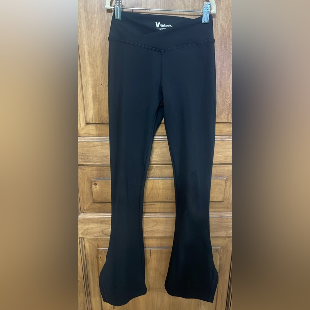 Velocity split flares youth size 11-12 in black